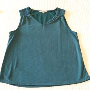 Teal Sleeveless Women's Top By Green Envelope, Size M